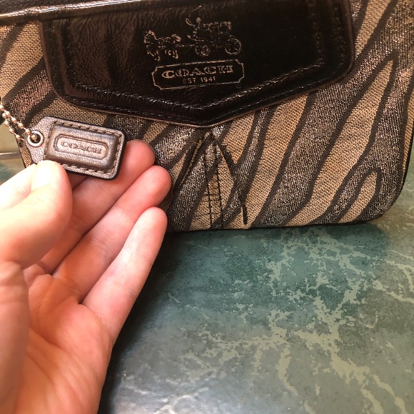 Coach Wristlet Y2K early 2000s Hangtag included - Picture 3 of 8